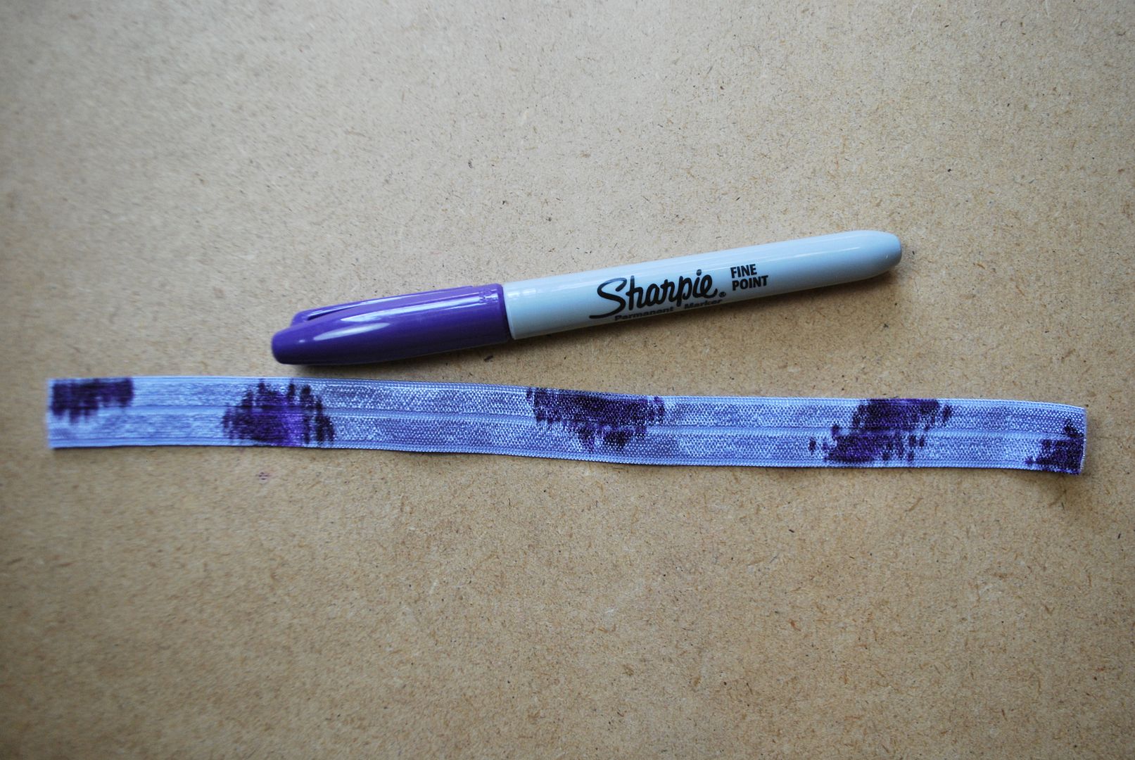 the DIY PERMANENT MARKER TIE DYE